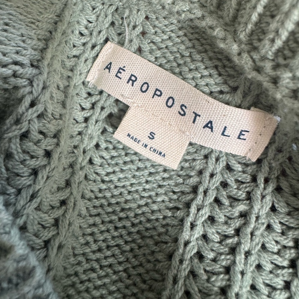 Aeropostale Women’s Knitted Cropped Sweater | Size‎ Small - Picture 6 of 7